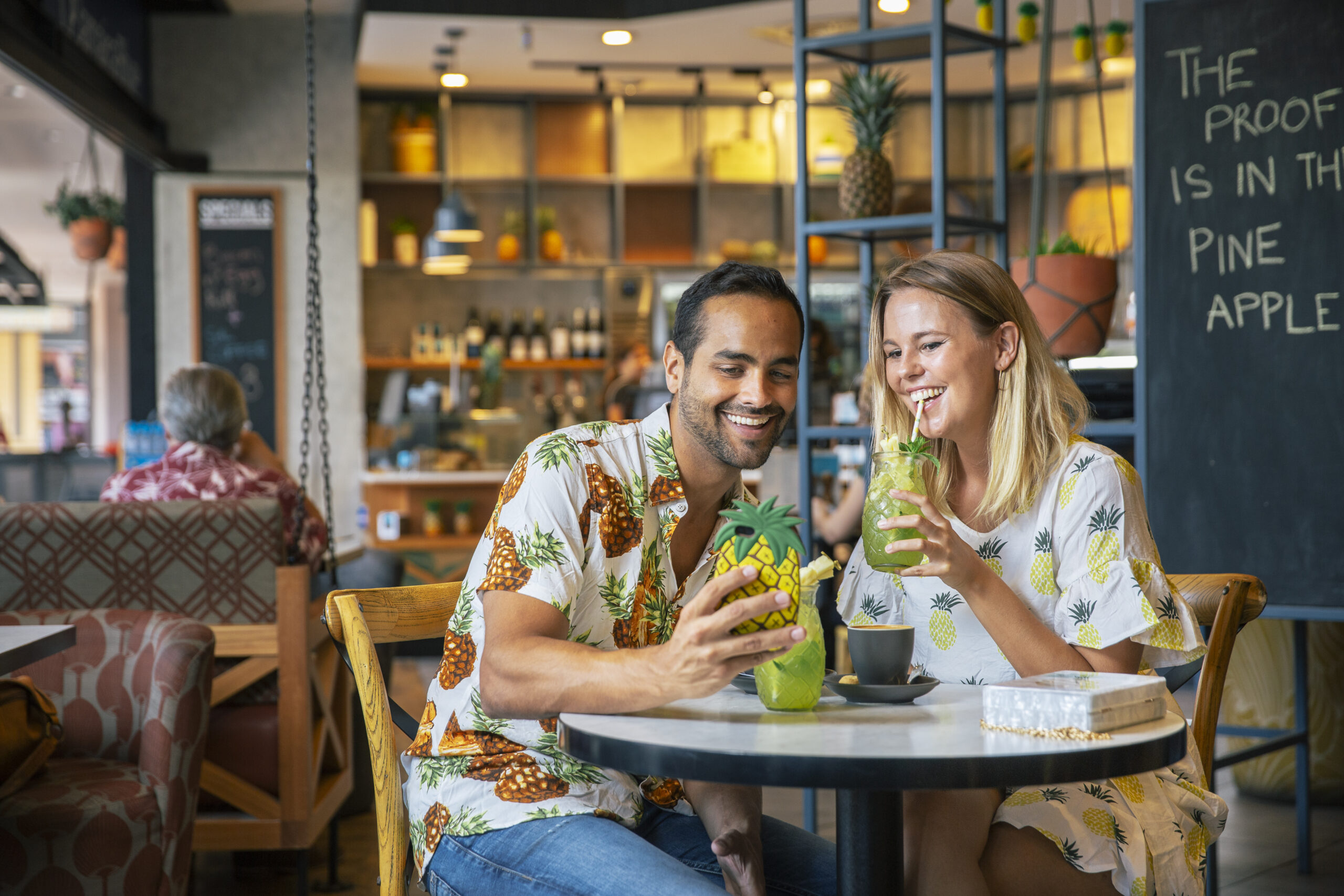 Jamaica Blue shows the proof is in the pineapple with free meals & drinks